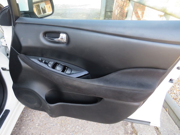 Used Nissan Leaf 2015 for sale - 75010177: Photo 18