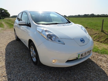 2015 (15) - 80kW Acenta 24kWh 5dr Auto