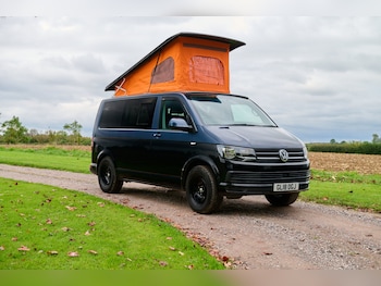 Used Volkswagen Transporter 2018 for sale - 76113851: Photo 2