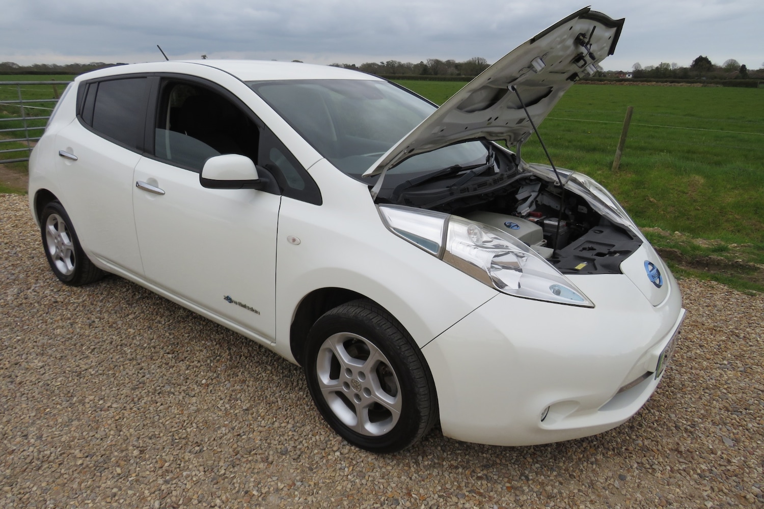 Used Nissan Leaf 2015 for sale - 78094760: Photo 2