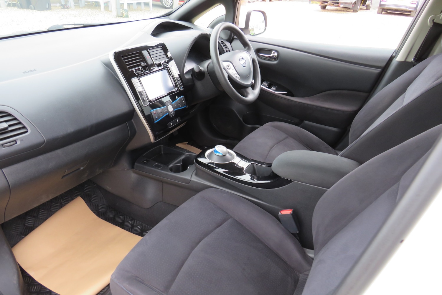 Used Nissan Leaf 2015 for sale - 78094760: Photo 5