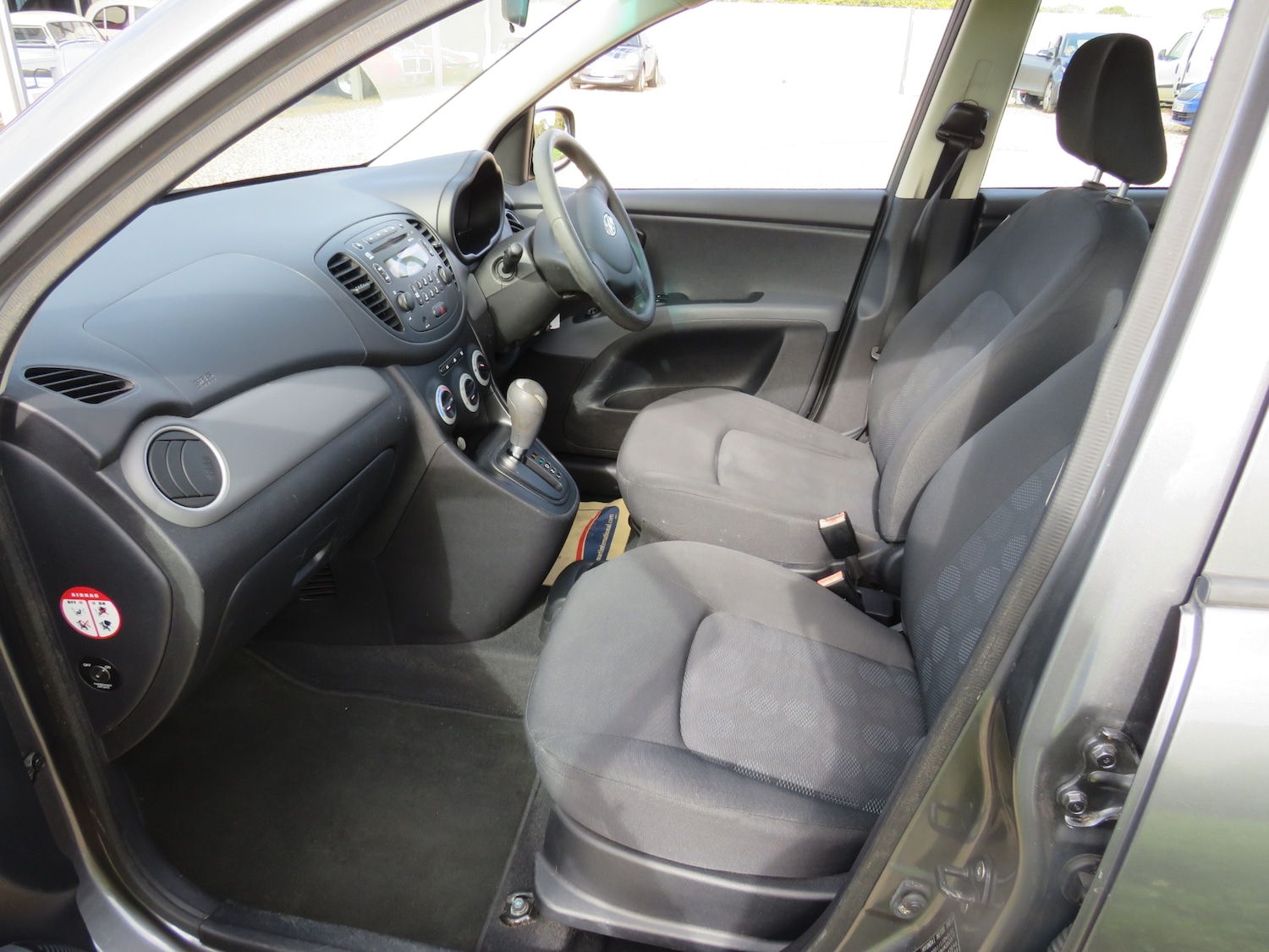Used Hyundai i10 2009 for sale - 76193348: Photo 19
