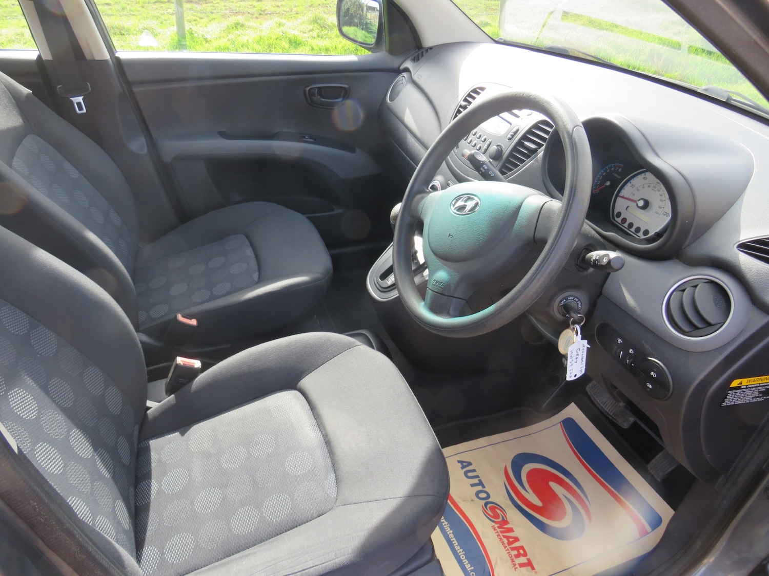 Used Hyundai i10 2009 for sale - 76193348: Photo 9