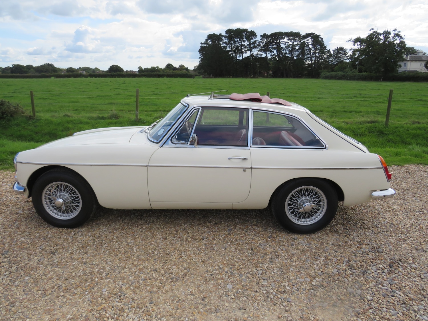 Used MG MGB GT 1966 for sale - 76018307: Photo 6