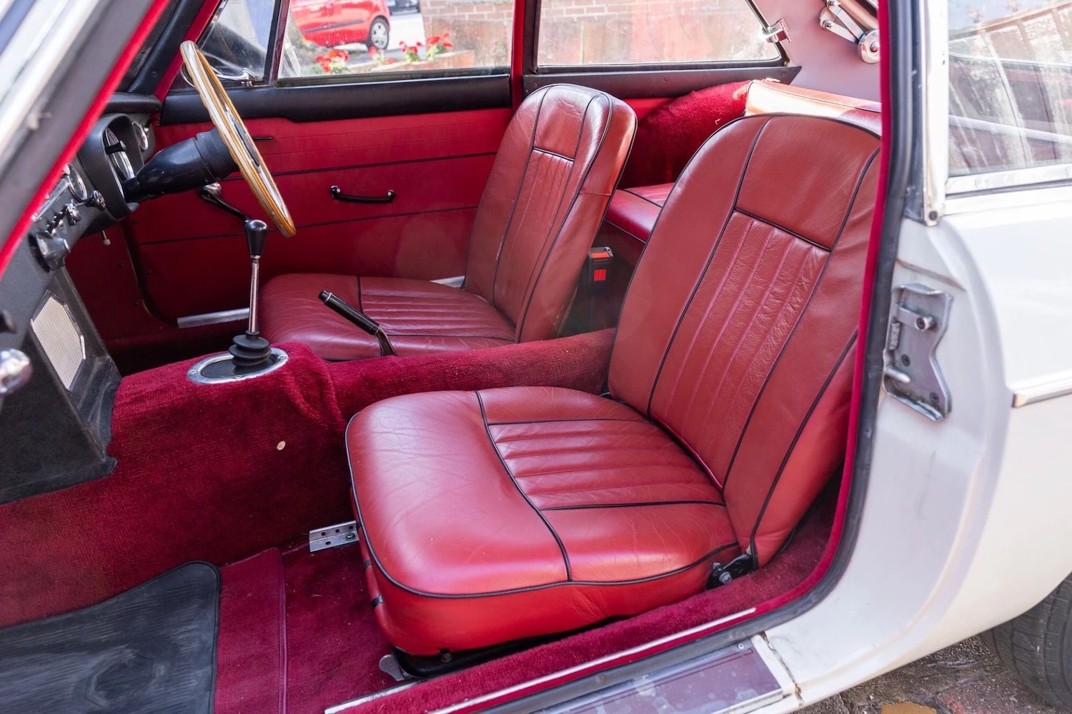 Used MG MGB GT 1966 for sale - 76018307: Photo 9