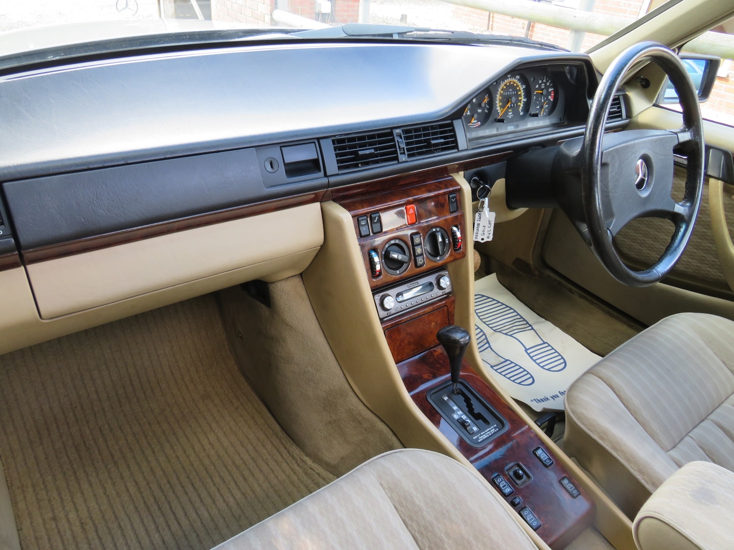 Used Mercedes-Benz E-Class 1990 for sale - 76090634: Photo 23
