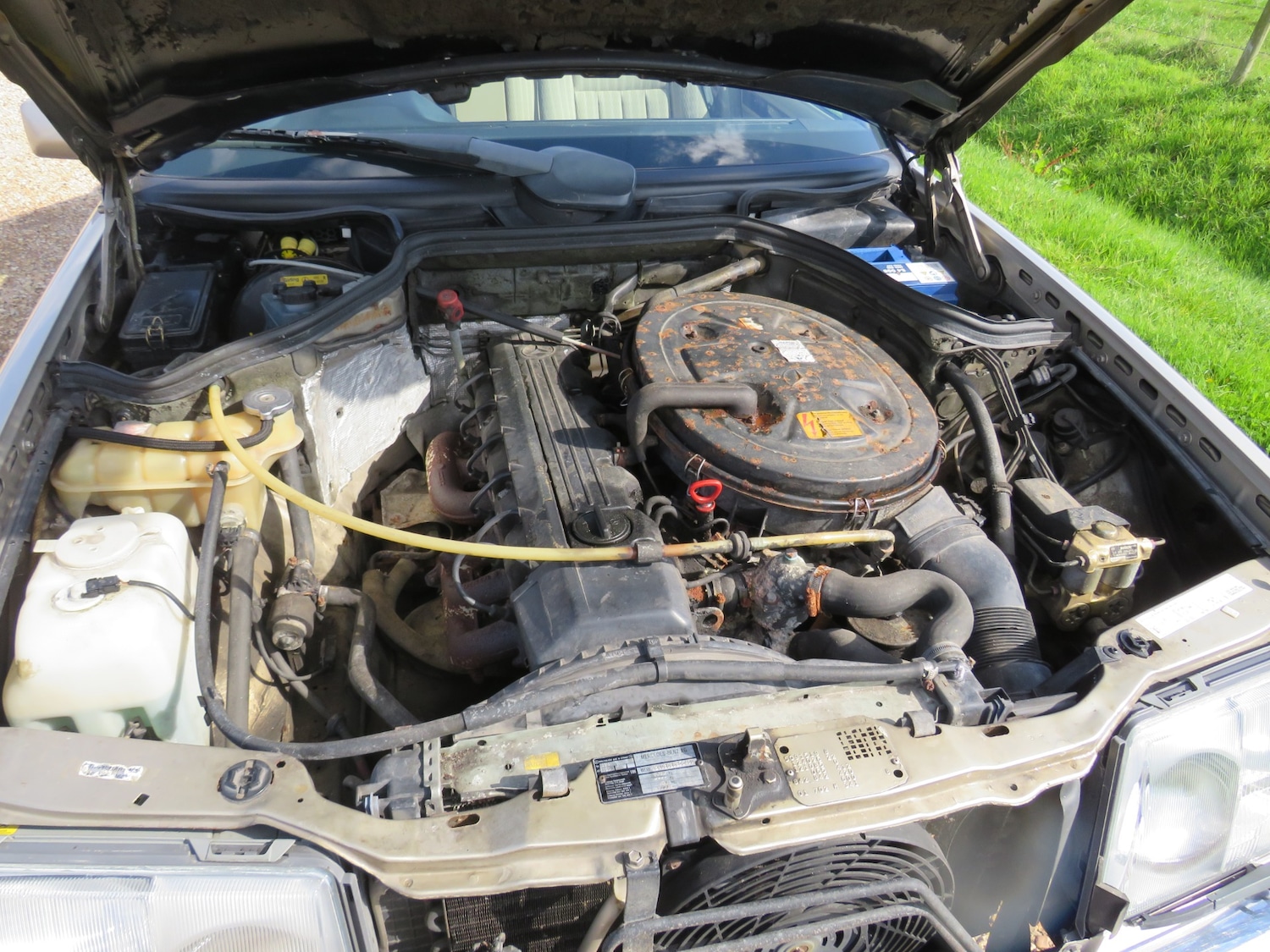 Used Mercedes-Benz E-Class 1990 for sale - 76090634: Photo 40
