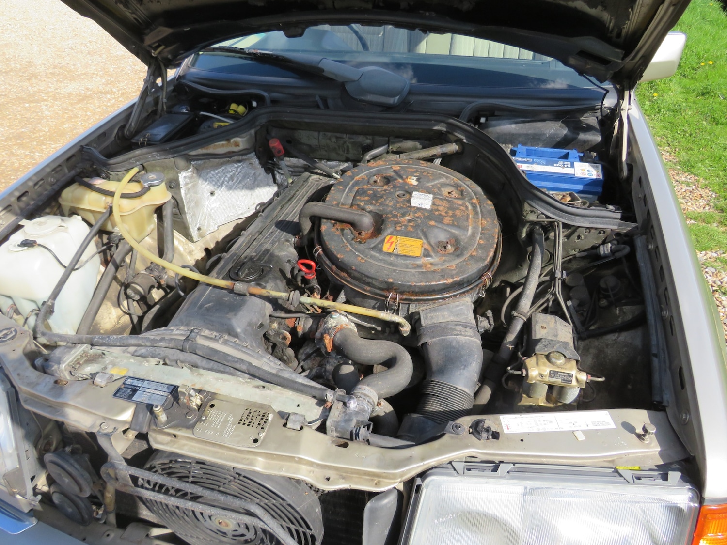 Used Mercedes-Benz E-Class 1990 for sale - 76090634: Photo 41
