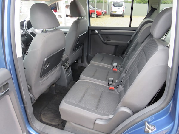 Used Volkswagen Touran 2011 for sale - 75760267: Photo 23