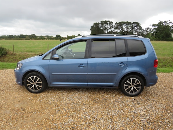Used Volkswagen Touran 2011 for sale - 75760267: Photo 32