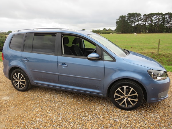 Used Volkswagen Touran 2011 for sale - 75760267: Photo 5
