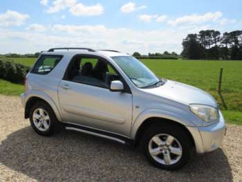 2005 (05) - 2.0 XT3 3dr