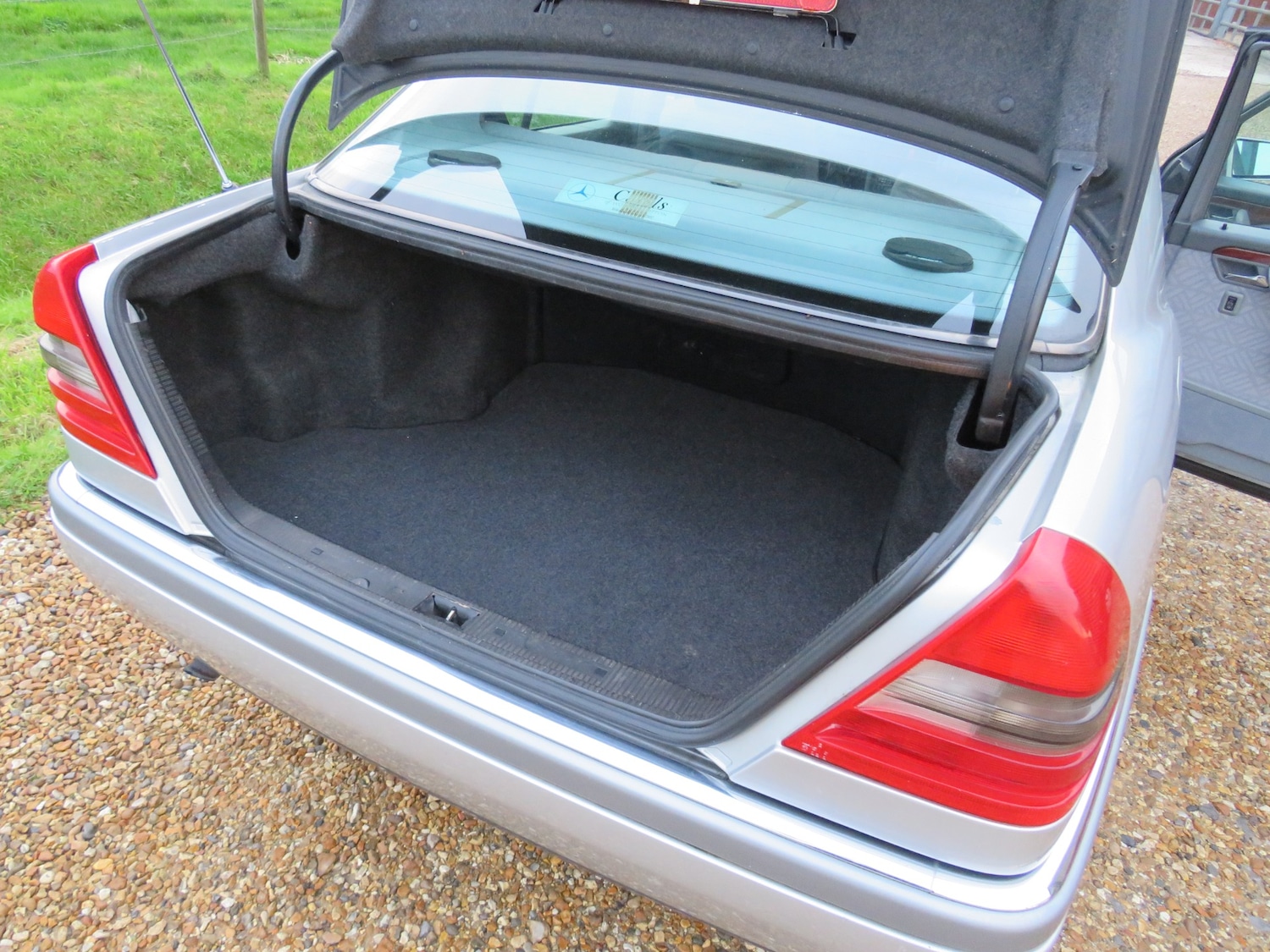 Used Mercedes-Benz C Class 1993 for sale - 75898150: Photo 75