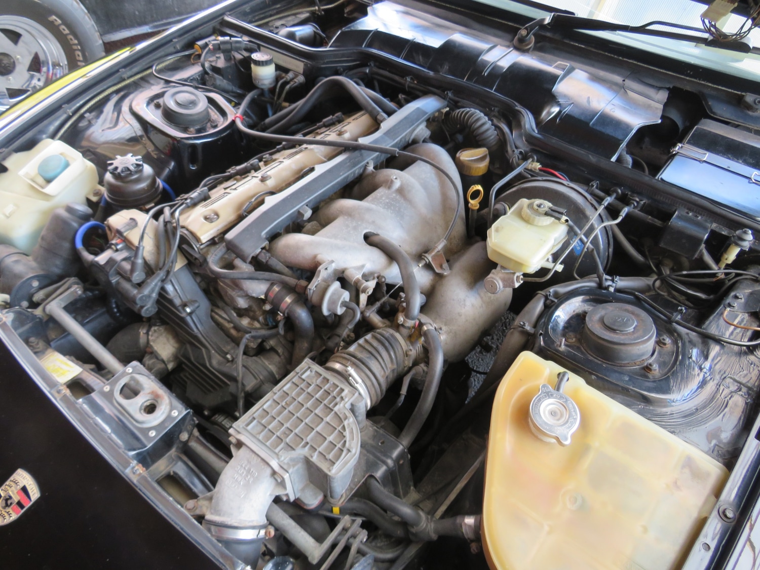 Used Porsche 944 1989 for sale - 75932934: Photo 46