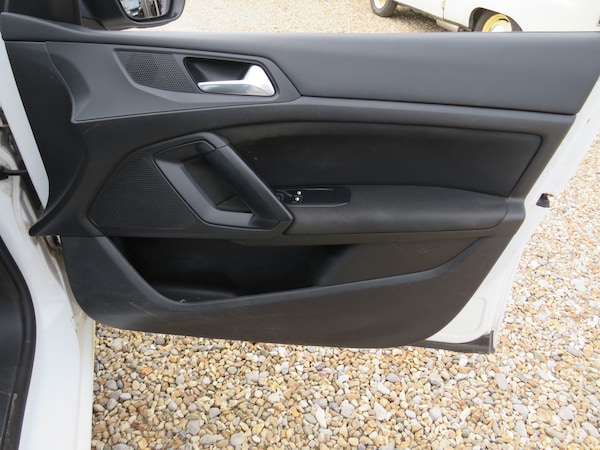 Used Peugeot 308 2017 for sale - 71883145: Photo 11