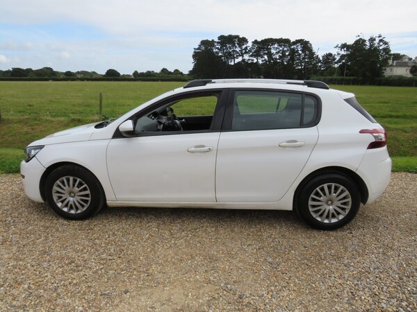 Used Peugeot 308 2017 for sale - 71883145: Photo 23