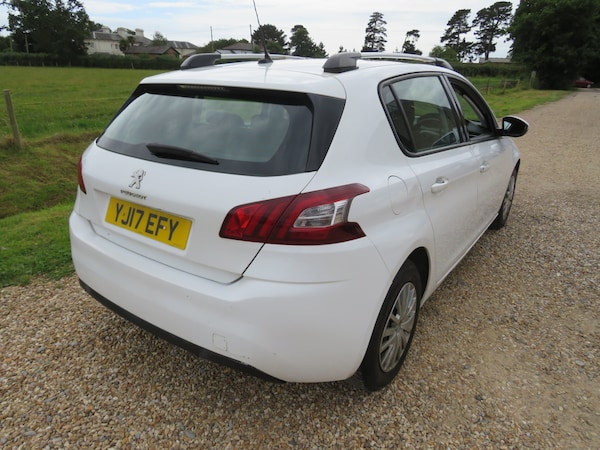 Used Peugeot 308 2017 for sale - 71883145: Photo 8