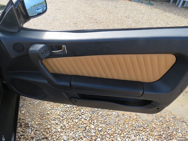 Used Alfa Romeo Spider 2001 for sale - 75715432: Photo 11