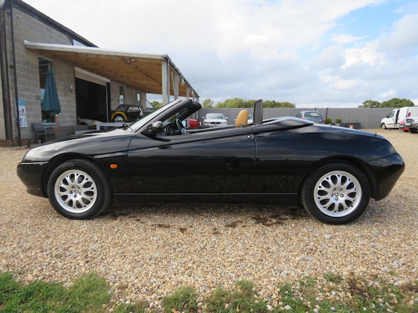 Used Alfa Romeo Spider 2001 for sale - 75715432: Photo 22