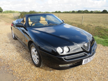 Used Alfa Romeo Spider 2001 for sale - 75715432: Photo