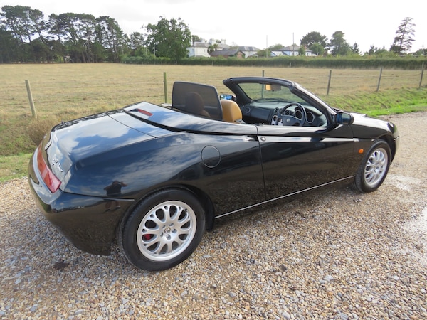 Used Alfa Romeo Spider 2001 for sale - 75715432: Photo 5