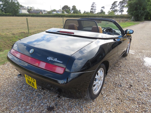Used Alfa Romeo Spider 2001 for sale - 75715432: Photo 6