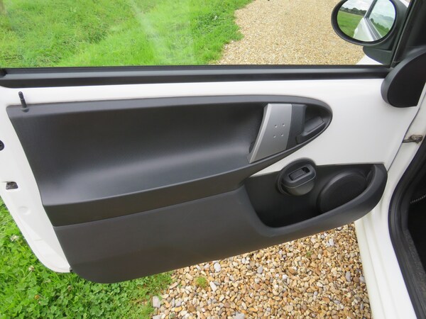 Used Citroen C1 2013 for sale - 72363648: Photo 17