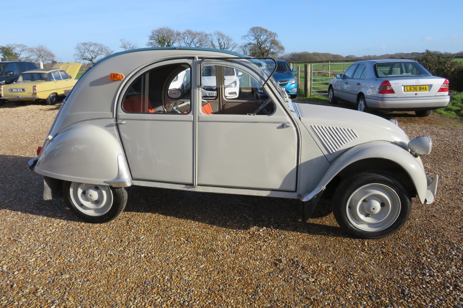 Used Citroen 2 CV 1964 for sale - 75077324: Photo 86