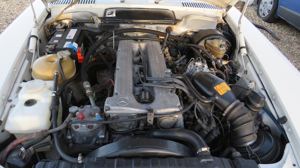 Used Mercedes-Benz 280 1984 for sale - 61301151: Photo 20