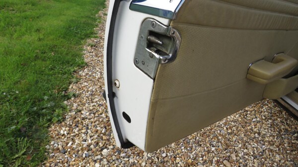 Used Mercedes-Benz 280 1984 for sale - 61301151: Photo 41
