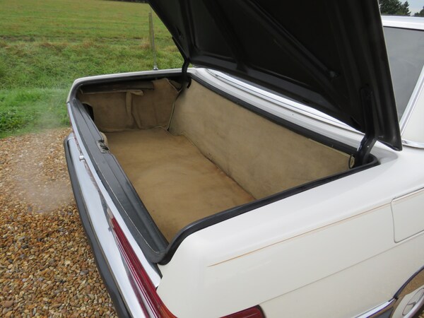 Used Mercedes-Benz 280 1984 for sale - 61301151: Photo 82