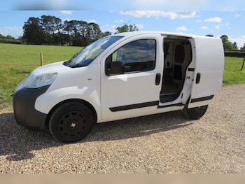 Used Peugeot Bipper 2011 for sale - 78569157: Photo