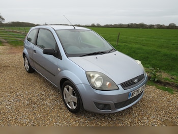 Used Ford Fiesta 2006 for sale - 77901033: Photo