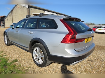 Used Volvo V90 2017 for sale - 78054442: Photo