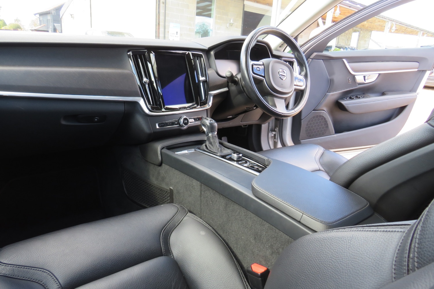 Used Volvo V90 2017 for sale - 78054442: Photo 6