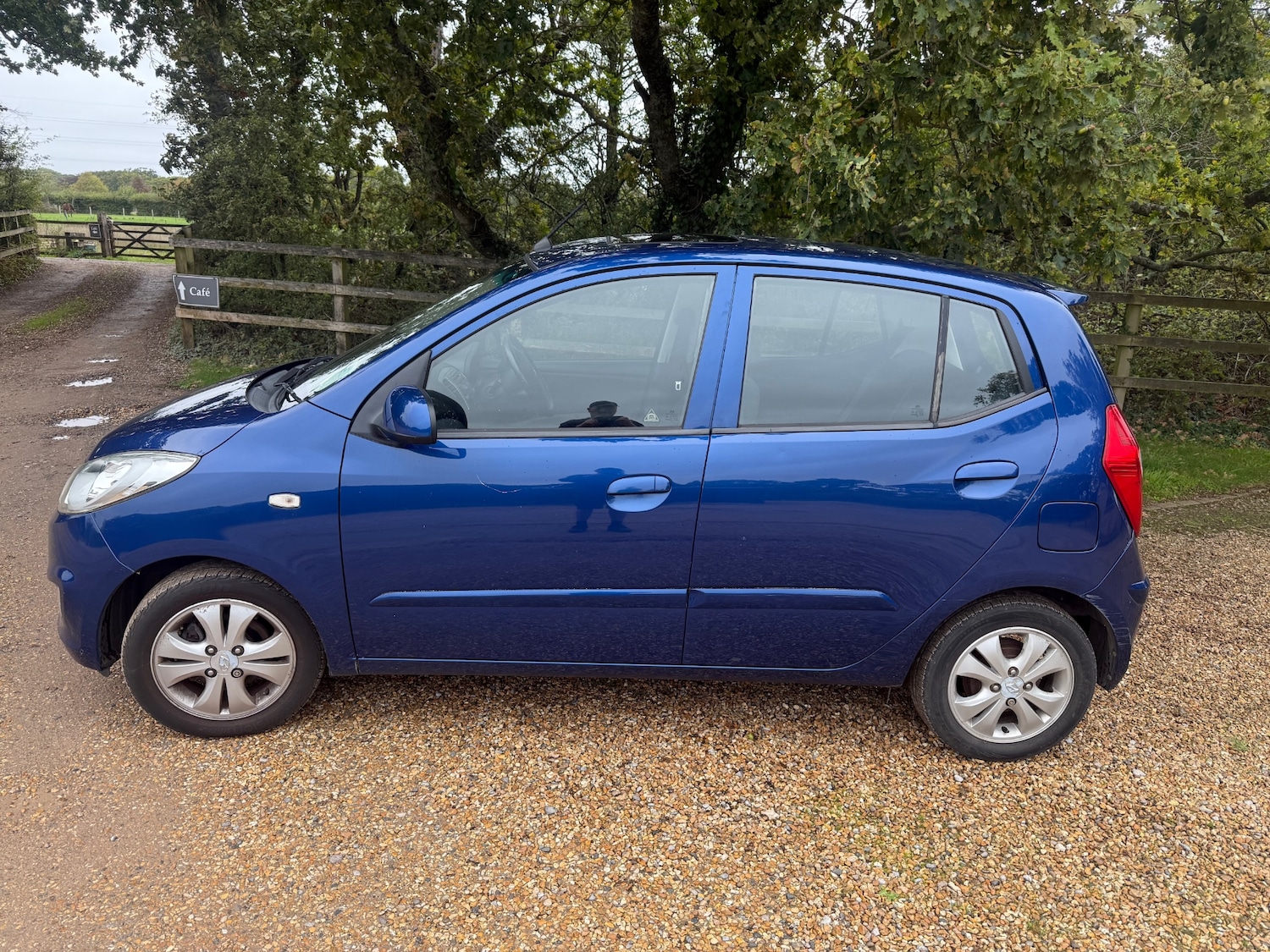Used Hyundai i10 2012 for sale - 76436593: Photo 1