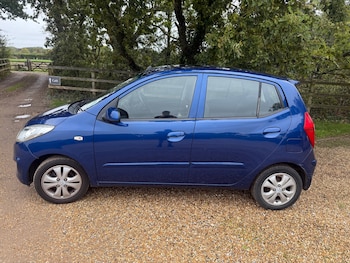 Used Hyundai i10 2012 for sale - 76436593: Photo