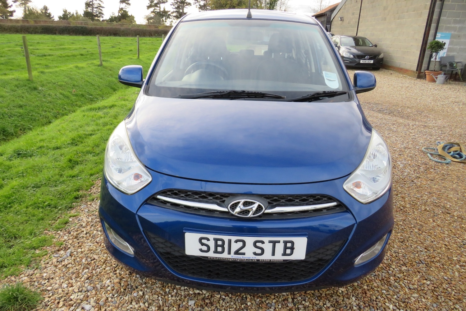 Used Hyundai i10 2012 for sale - 76436593: Photo 2