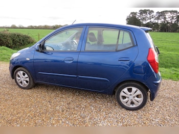 Used Hyundai i10 2012 for sale - 76436593: Photo