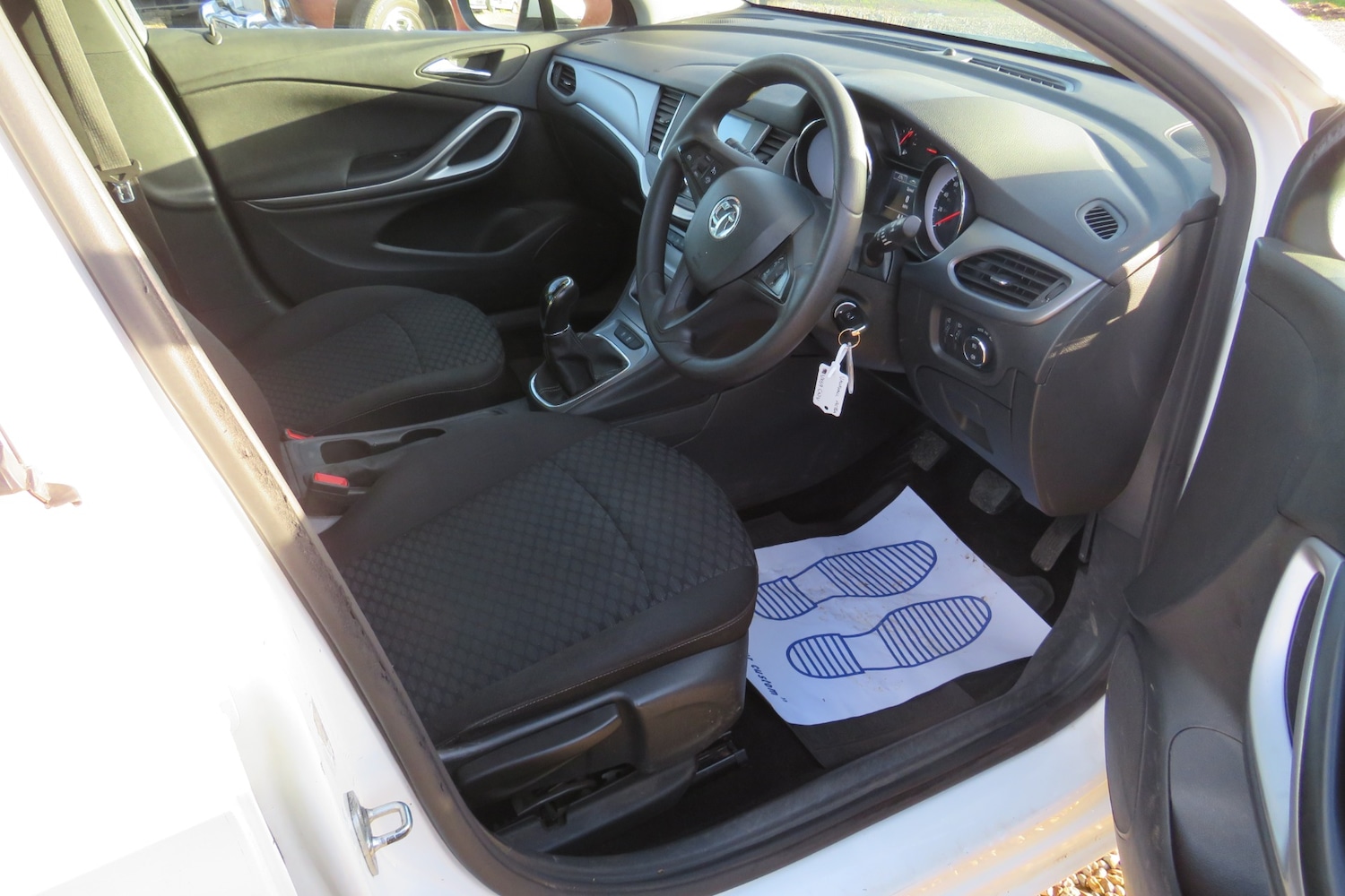 Used Vauxhall Astra 2019 for sale - 76895642: Photo 4