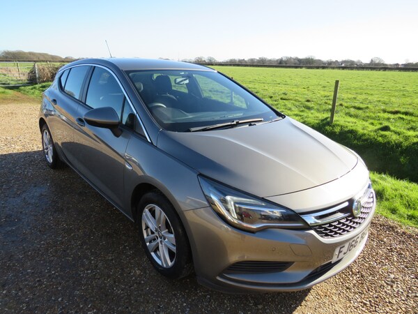 Used Vauxhall Astra 2016 for sale - 73581850: Photo 2