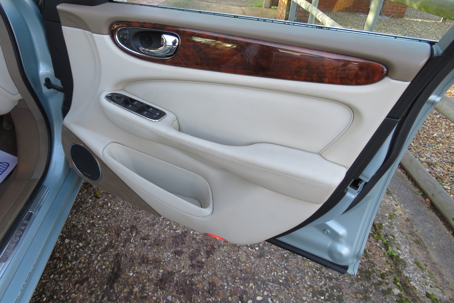 Used Jaguar XJ 2003 for sale - 76963787: Photo 38