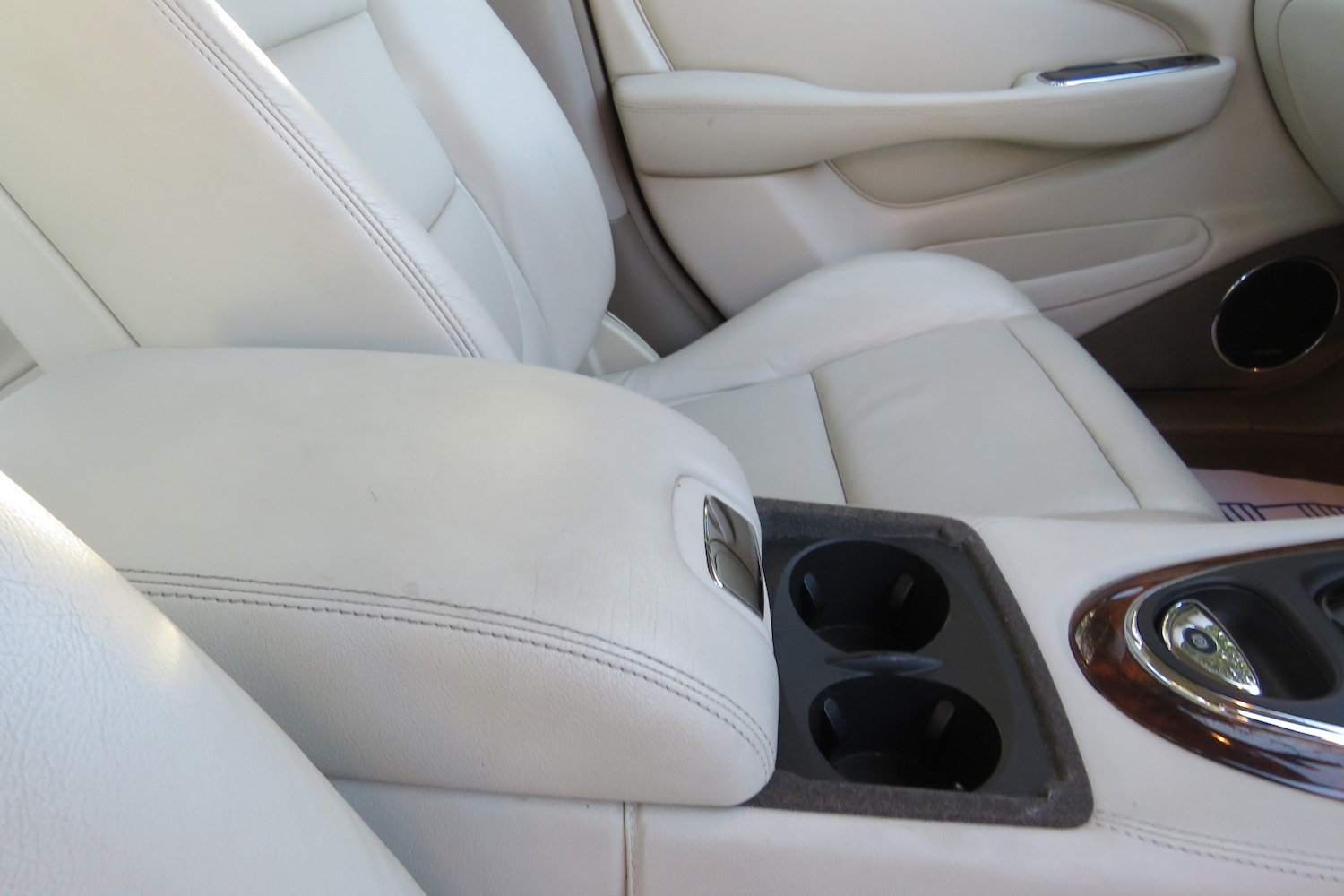 Used Jaguar XJ 2003 for sale - 76963787: Photo 44