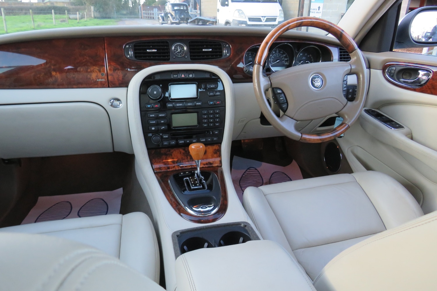 Used Jaguar XJ 2003 for sale - 76963787: Photo 72