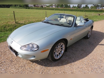 Used Jaguar XK8 2001 for sale - 78733632: Photo