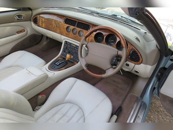 Used Jaguar XK8 2001 for sale - 78733632: Photo