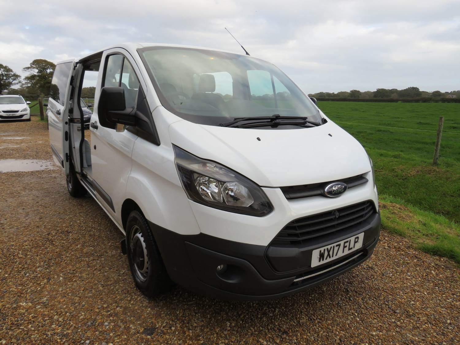 Used Ford Transit Custom 2017 for sale - 76427838: Photo 11