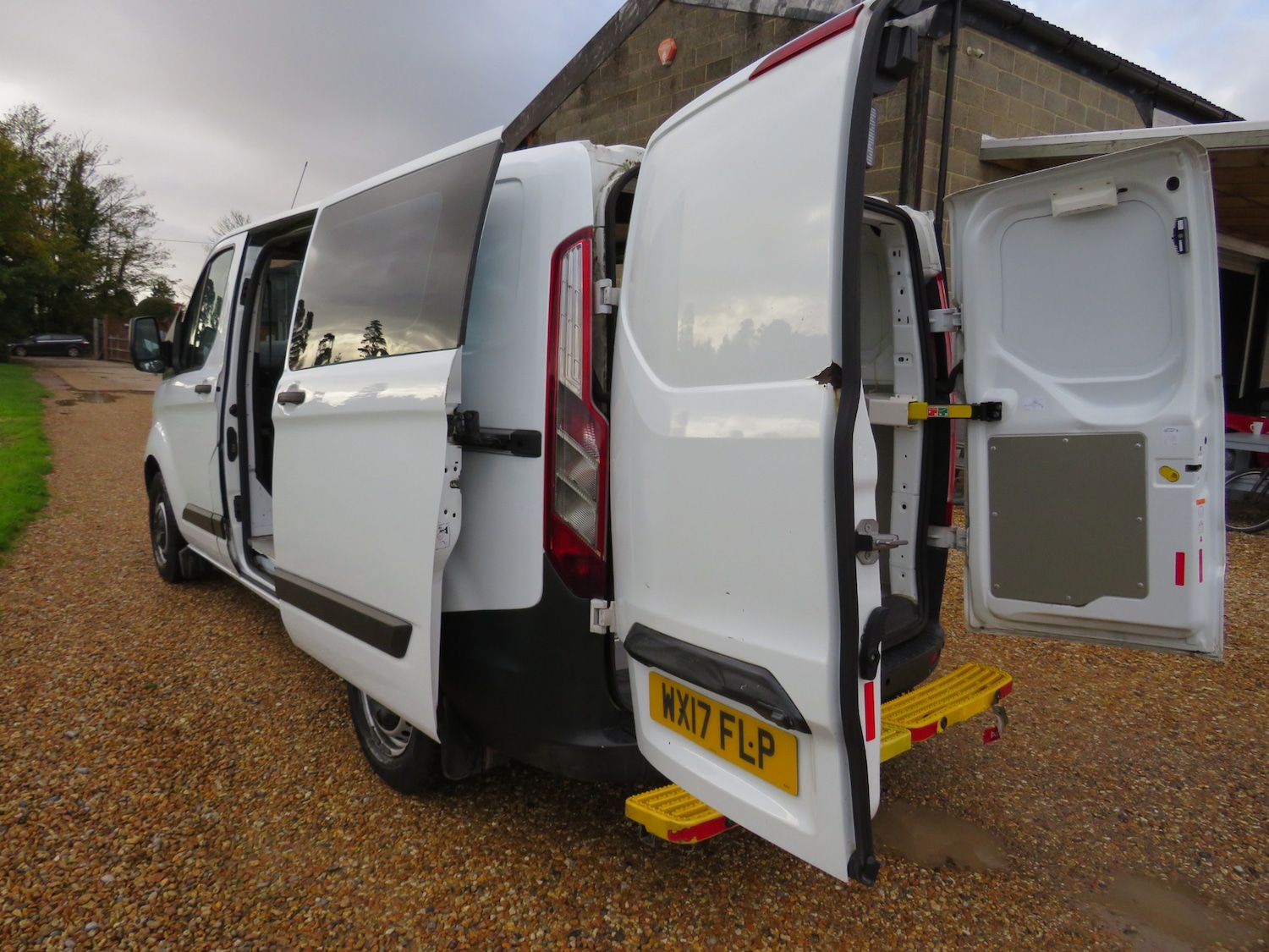 Used Ford Transit Custom 2017 for sale - 76427838: Photo 17