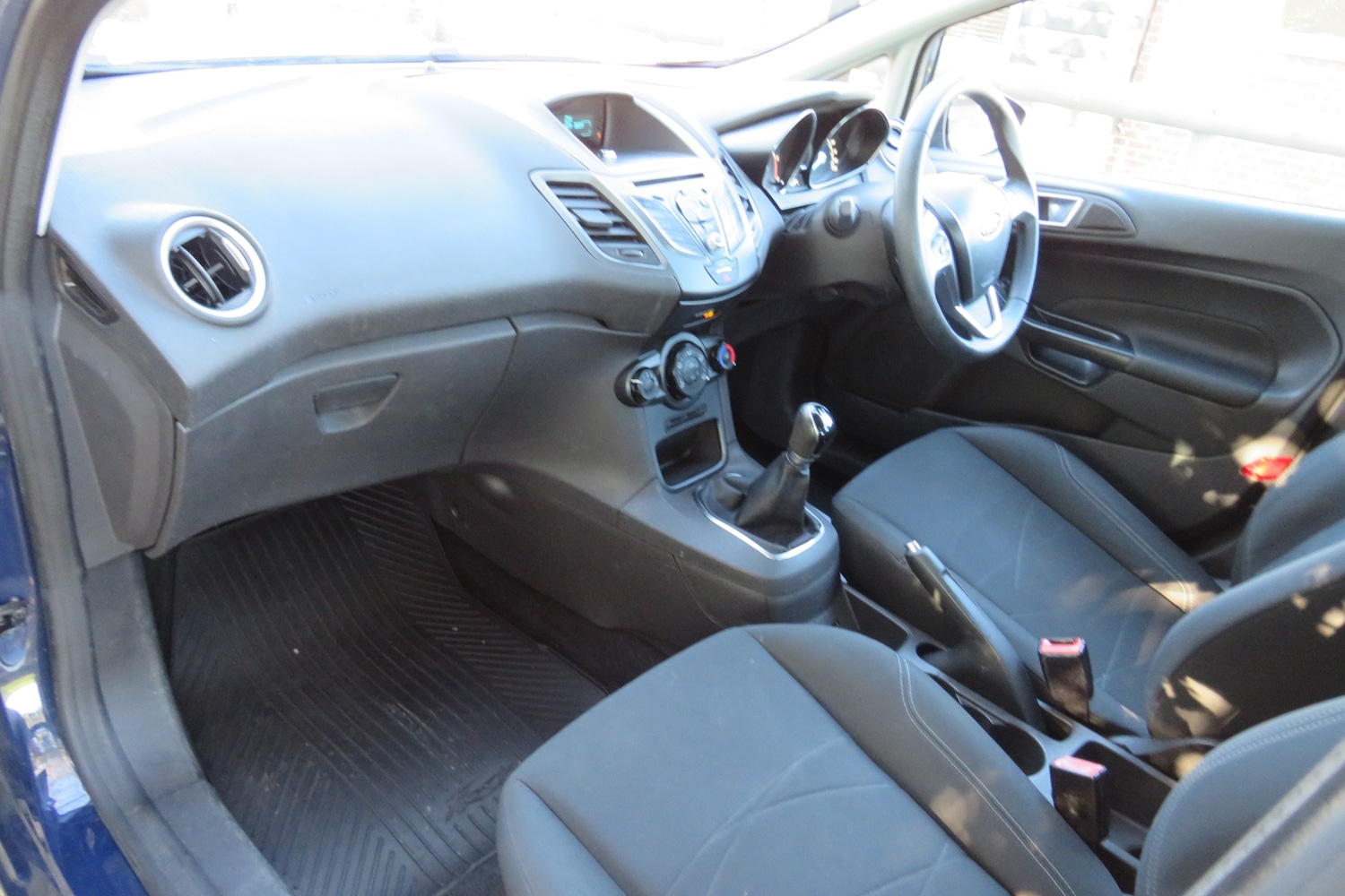 Used Ford Fiesta 2015 for sale - 76663848: Photo 19