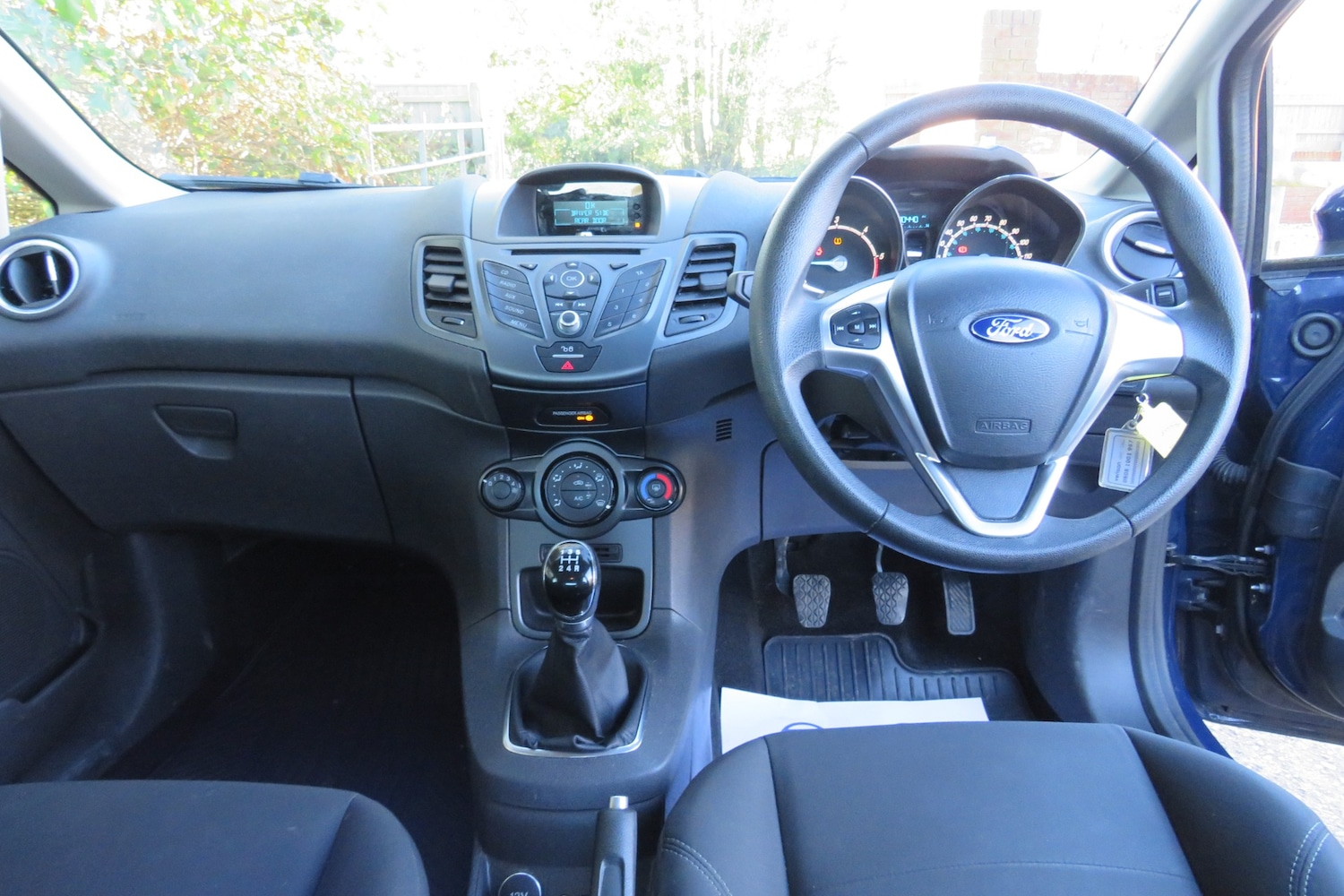 Used Ford Fiesta 2015 for sale - 76663848: Photo 3